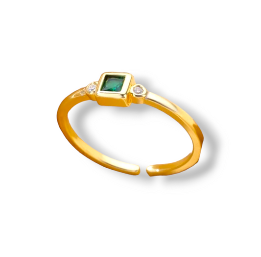 Minimalistisk Ring med Grønn Krystal